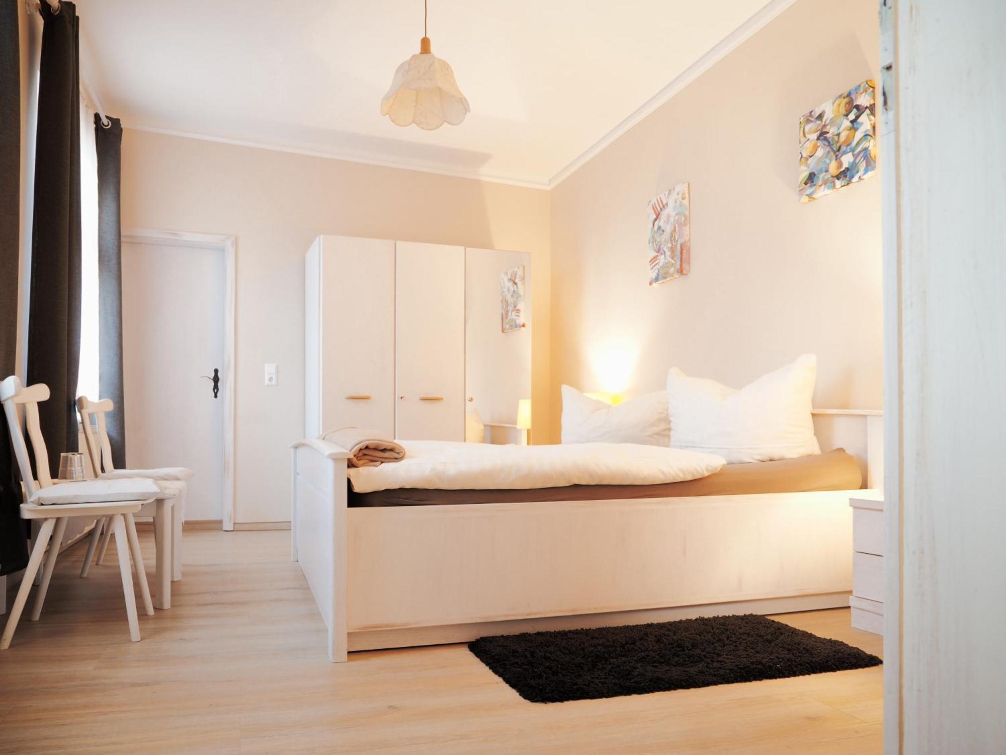 Hotel Zur Sonne Котбус Экстерьер фото