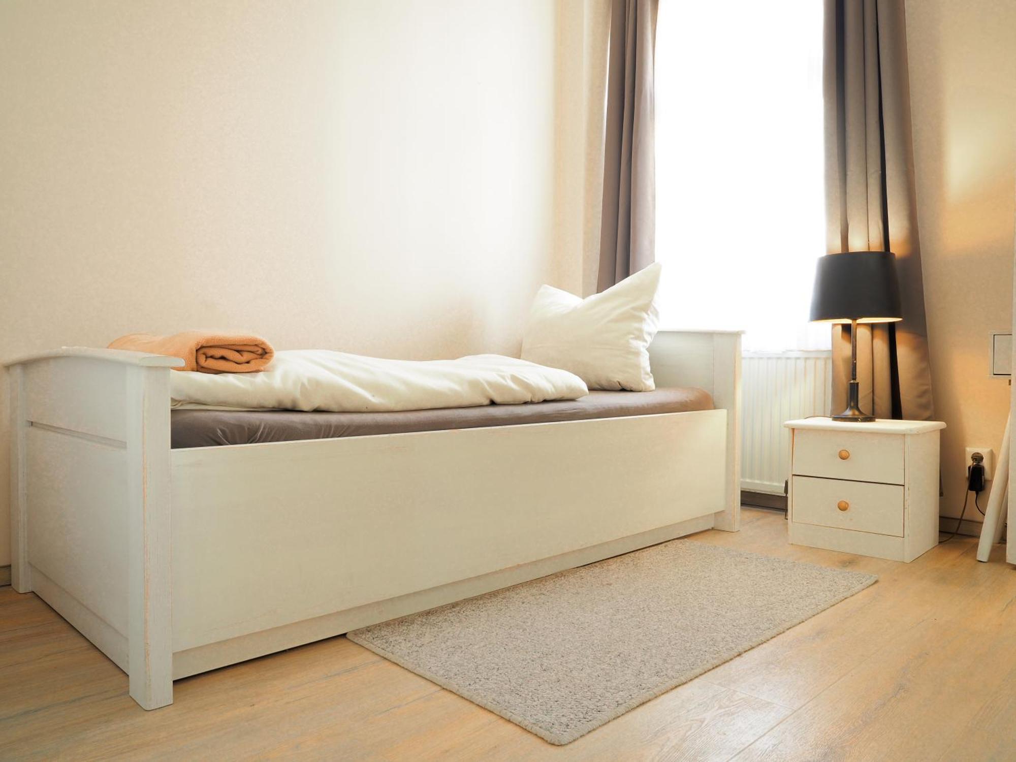 Hotel Zur Sonne Котбус Экстерьер фото
